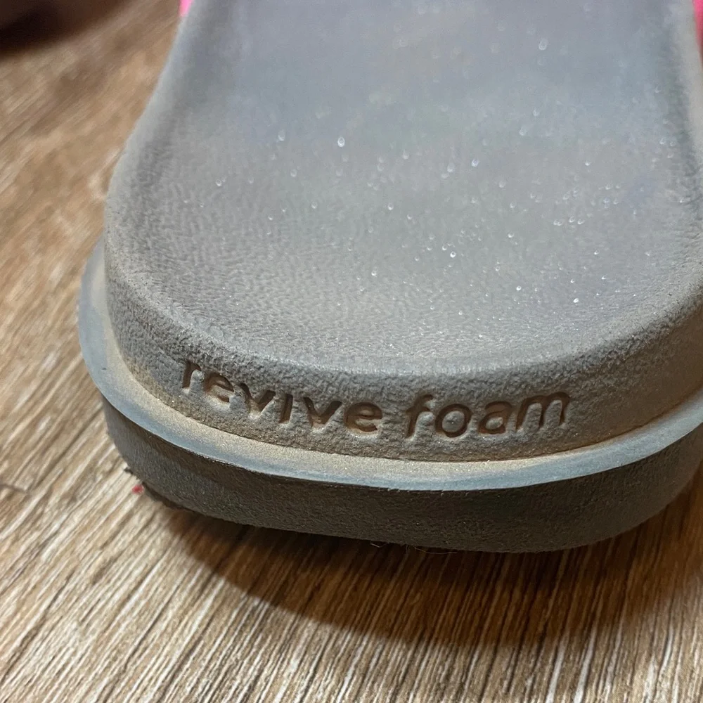 Nike Pink and Black Women's Sandals - Picture 6 of 7